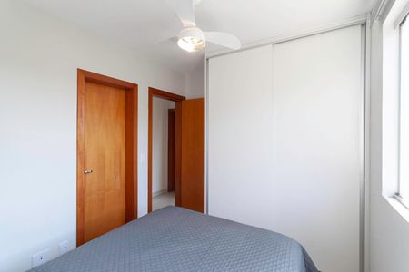 Apartamento à venda com 120m², 2 quartos e 2 vagasSuíte