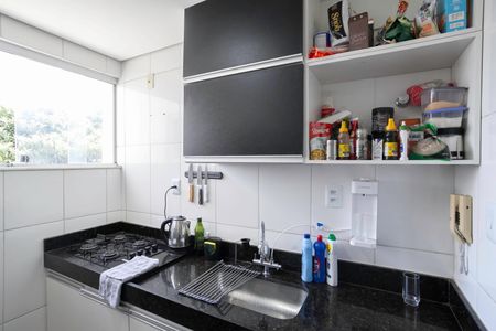 Apartamento à venda com 120m², 2 quartos e 2 vagasCozinha