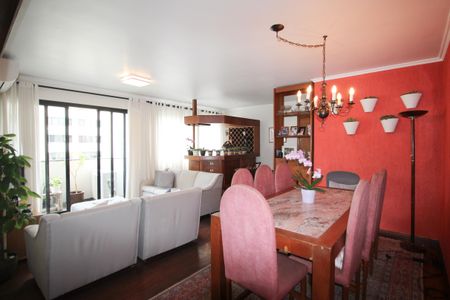 Sala de apartamento à venda com 3 quartos, 130m² em Moema, São Paulo