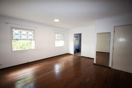 Casa à venda com 350m², 3 quartos e 5 vagasquarto 1