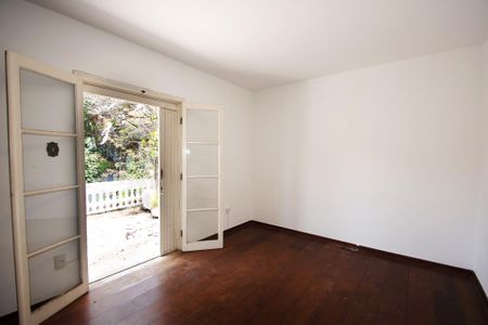 Casa à venda com 350m², 3 quartos e 5 vagasquarto 3