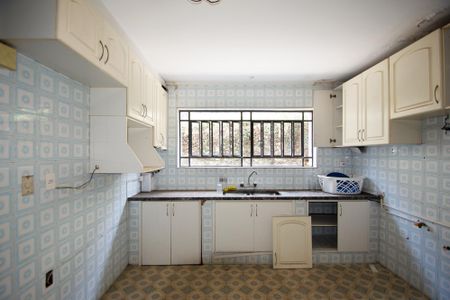 Casa à venda com 350m², 3 quartos e 5 vagascozinha