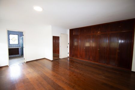 Casa à venda com 350m², 3 quartos e 5 vagasquarto 1