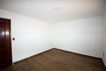 Casa à venda com 350m², 3 quartos e 5 vagasSala 3