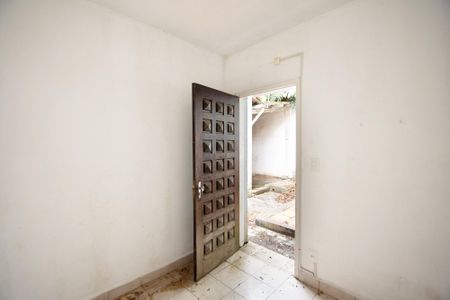 Casa à venda com 350m², 3 quartos e 5 vagasedicula quarto de serviço