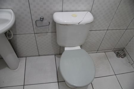 Banheiro Social de casa para alugar com 1 quarto, 26m² em Jardim Divinolandia, Guarulhos