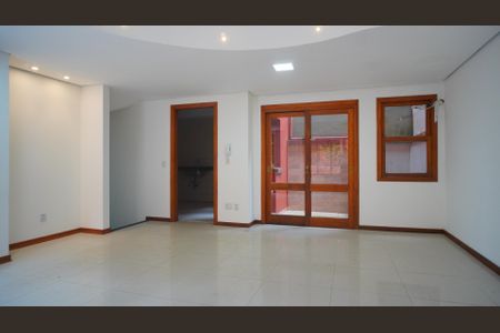 Sala  de casa de condomínio para alugar com 4 quartos, 217m² em Vila Jardim, Porto Alegre