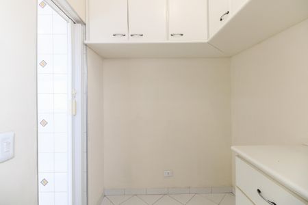 Apartamento para alugar com 98m², 3 quartos e 2 vagasÁrea de Serviço - Quarto de Serviço 