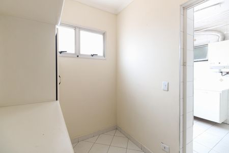 Apartamento para alugar com 98m², 3 quartos e 2 vagasÁrea de Serviço - Quarto de Serviço 