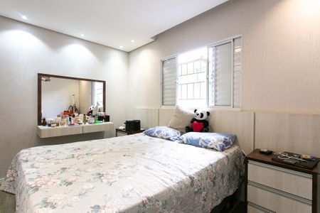 Casa à venda com 144m², 3 quartos e 2 vagasSuíte