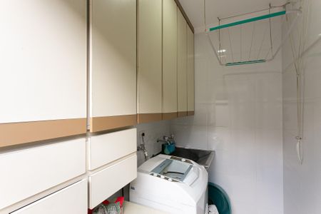 Casa à venda com 144m², 3 quartos e 2 vagasÁrea de Serviço