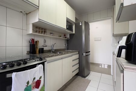 Apartamento à venda com 71m², 3 quartos e 1 vagaCozinha e Área de Serviço