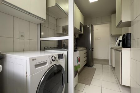 Apartamento à venda com 71m², 3 quartos e 1 vagaCozinha e Área de Serviço