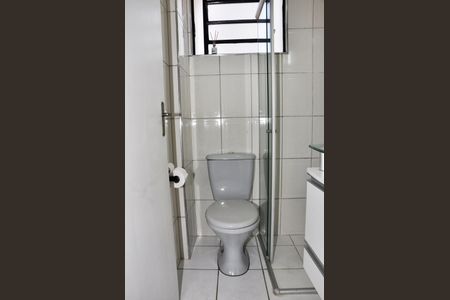 Apartamento para alugar com 50m², 2 quartos e 1 vaga Apartamento para alugar com 50m², 2 quartos e 1 vagaDetalhe - Banheiro Social
