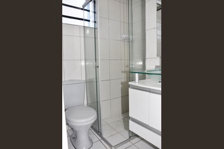 Apartamento para alugar com 50m², 2 quartos e 1 vaga Apartamento para alugar com 50m², 2 quartos e 1 vagaDetalhe - Banheiro Social