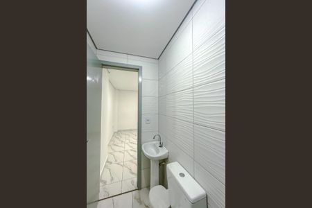 Banheiro de casa para alugar com 1 quarto, 28m² em Belenzinho, São Paulo