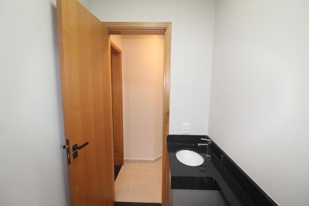 Apartamento à venda com 76m², 2 quartos e sem vagaBanheiro