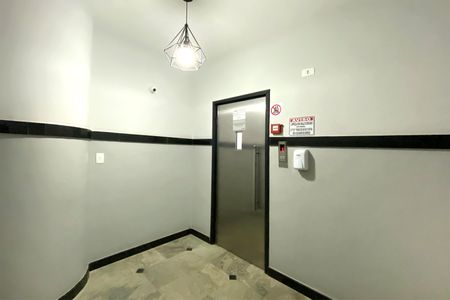 Apartamento para alugar com 138m², 3 quartos e sem vagaÁrea comum - Hall