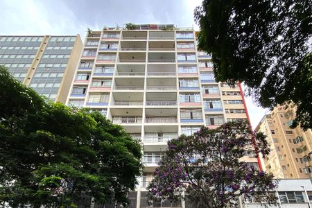 Apartamento para alugar com 138m², 3 quartos e sem vagaFachada