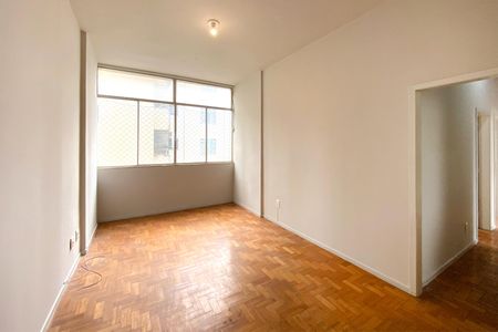 Apartamento para alugar com 138m², 3 quartos e sem vagaSala