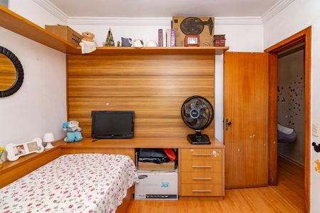 Apartamento à venda com 121m², 3 quartos e 2 vagas Apartamento à venda com 121m², 3 quartos e 2 vagasQuarto 2