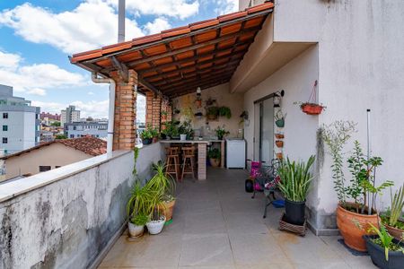 Apartamento à venda com 121m², 3 quartos e 2 vagas Apartamento à venda com 121m², 3 quartos e 2 vagasVaranda