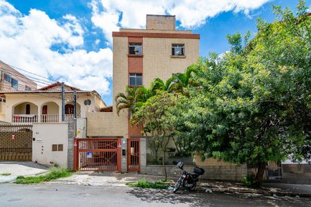 Apartamento à venda com 121m², 3 quartos e 2 vagas Apartamento à venda com 121m², 3 quartos e 2 vagasFachada