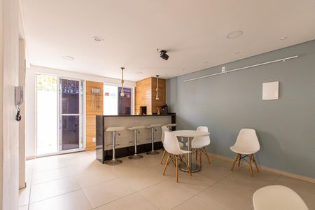 Apartamento para alugar com 57m², 2 quartos e 1 vagafes