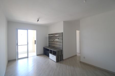 Sala de apartamento à venda com 3 quartos, 73m² em Usina Piratininga, São Paulo