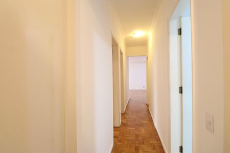 Apartamento para alugar com 149m², 3 quartos e 1 vagaCorredor