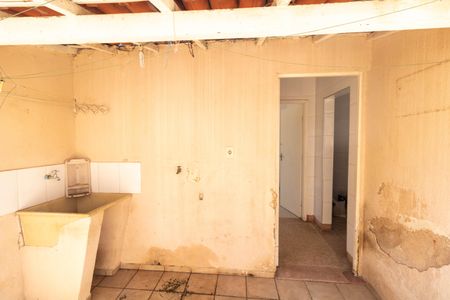 Casa à venda com 100m², 3 quartos e 2 vagas Casa à venda com 100m², 3 quartos e 2 vagasÁrea de Serviço