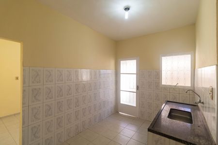 Casa à venda com 100m², 3 quartos e 2 vagas Casa à venda com 100m², 3 quartos e 2 vagasCozinha da casa 02