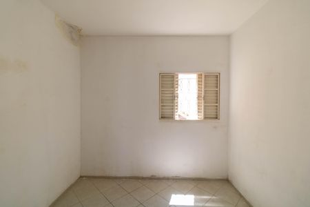 Casa à venda com 100m², 3 quartos e 2 vagas Casa à venda com 100m², 3 quartos e 2 vagasQuarto 02