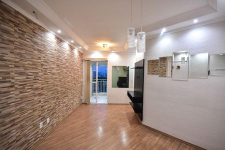 Sala de apartamento para alugar com 2 quartos, 56m² em Vila Sonia do Taboao, Taboão da Serra