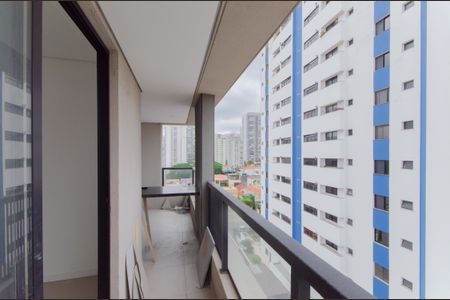Apartamento à venda com 53m², 2 quartos e 1 vaga Apartamento à venda com 53m², 2 quartos e 1 vagaVaranda