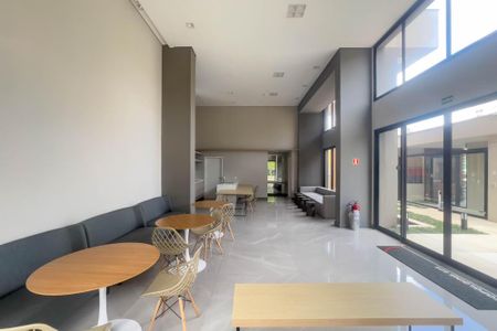 Apartamento à venda com 53m², 2 quartos e 1 vaga Apartamento à venda com 53m², 2 quartos e 1 vagaÁrea comum - Salão de festas