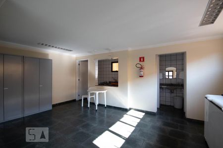 Apartamento para alugar com 47m², 2 quartos e 1 vaga Apartamento para alugar com 47m², 2 quartos e 1 vagaÁrea comum - Salão de festas
