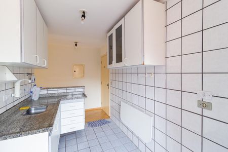 Apartamento para alugar com 47m², 2 quartos e 1 vaga Apartamento para alugar com 47m², 2 quartos e 1 vagaCozinha e área de serviço