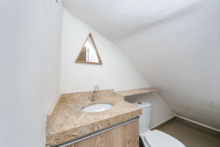 Casa de condomínio à venda com 70m², 2 quartos e 2 vagasLavabo