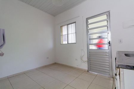 Apartamento para alugar com 28m², 1 quarto e sem vaga Apartamento para alugar com 28m², 1 quarto e sem vagaSala, Cozinha e Área de Serviço