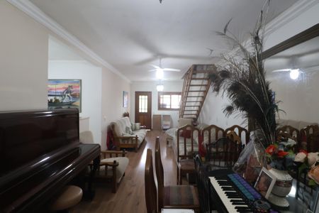 Sala 1 de casa à venda com 3 quartos, 500m² em Centro, Canoas