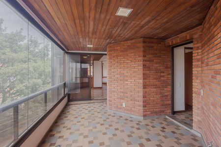 Varanda de apartamento à venda com 4 quartos, 217m² em Sumarezinho, São Paulo