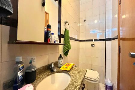 Casa à venda com 325m², 3 quartos e 4 vagasBanheiro da Suíte