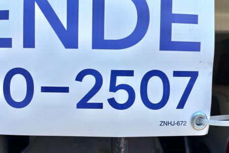 Casa à venda com 325m², 3 quartos e 4 vagasPlaquinha