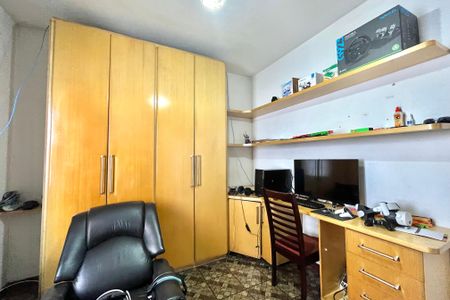 Casa à venda com 325m², 3 quartos e 4 vagasQuarto 3
