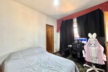 Casa à venda com 325m², 3 quartos e 4 vagasSuite