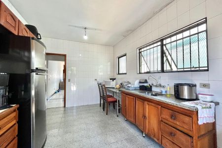Casa à venda com 325m², 3 quartos e 4 vagasCozinha