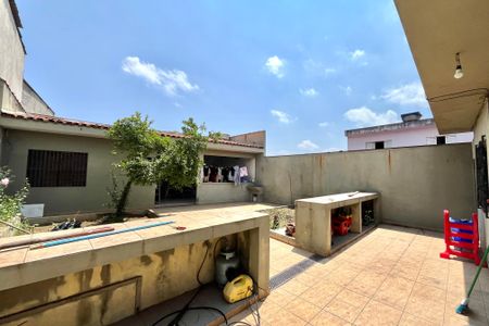 Casa à venda com 325m², 3 quartos e 4 vagasÁrea externa