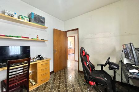 Casa à venda com 325m², 3 quartos e 4 vagasQuarto 3