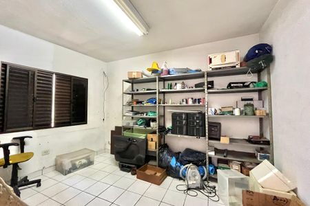 Casa à venda com 325m², 3 quartos e 4 vagasQuarto de Serviço